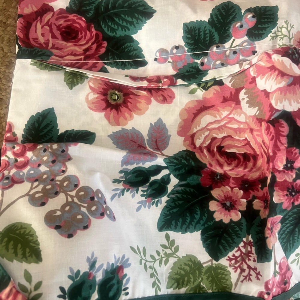 Waverly floral draperies - Picture 2 of 4
